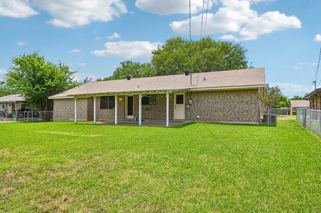 2051 Lisa Circle, Canton, TX 75103