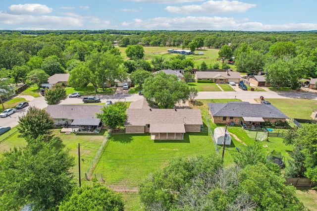 2051 Lisa Circle, Canton, TX 75103