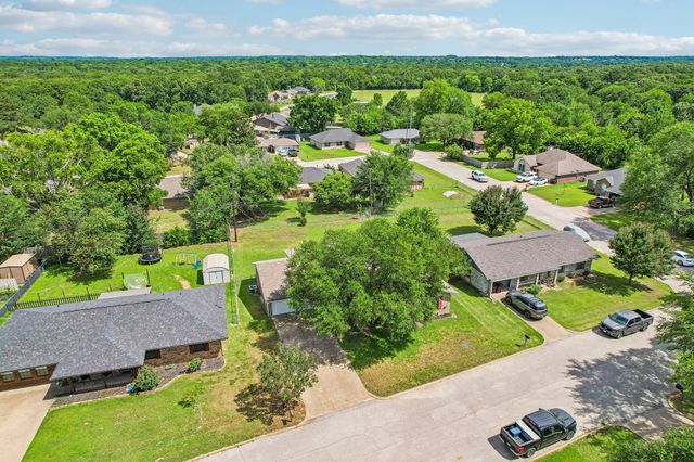 2051 Lisa Circle, Canton, TX 75103