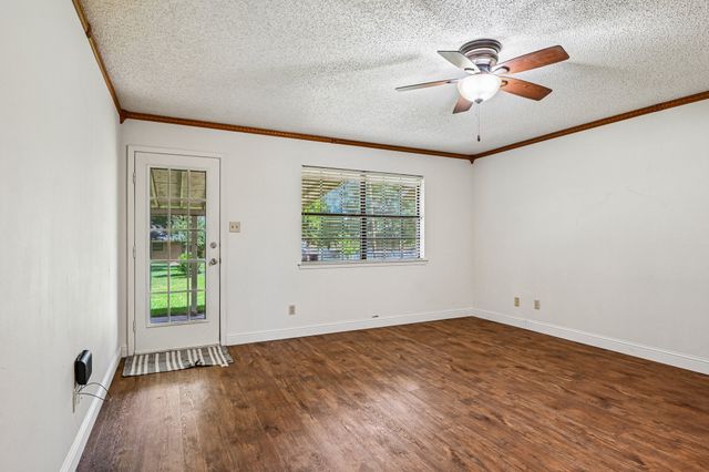 2051 Lisa Circle, Canton, TX 75103
