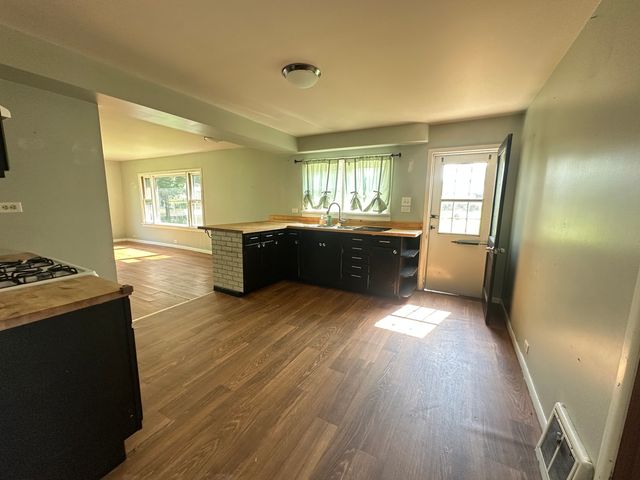 415 W Livingston Road, Streator, IL 61364