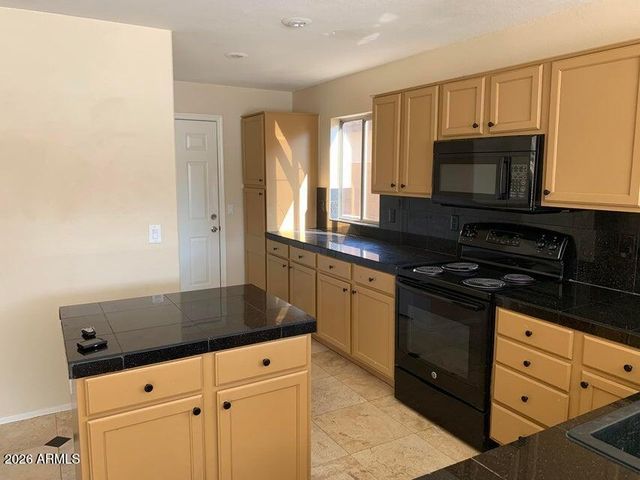 15071 W Heritage Oak Way, Surprise, AZ 85374