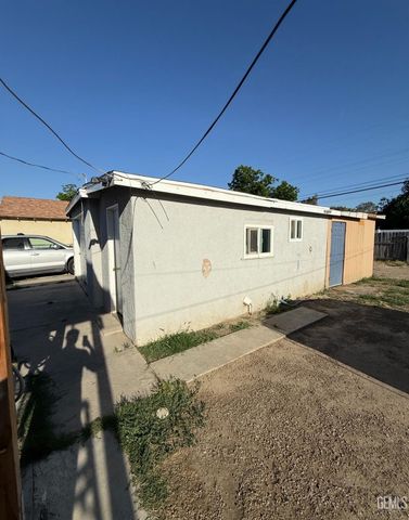 321 Sperry Street, Bakersfield, CA 93307