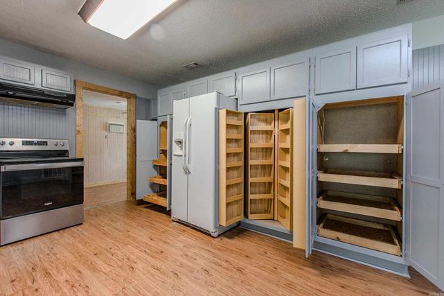 2616 Meadow Lane, Benton, AR 72015