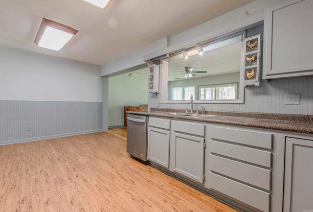 2616 Meadow Lane, Benton, AR 72015