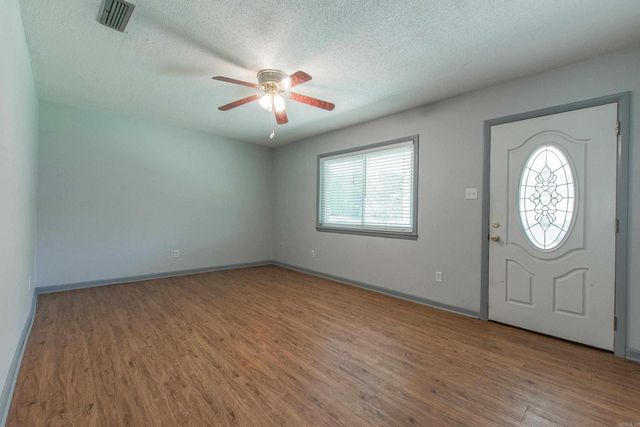 2616 Meadow Lane, Benton, AR 72015