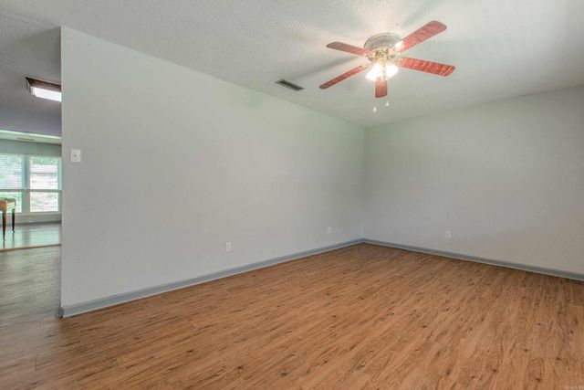 2616 Meadow Lane, Benton, AR 72015