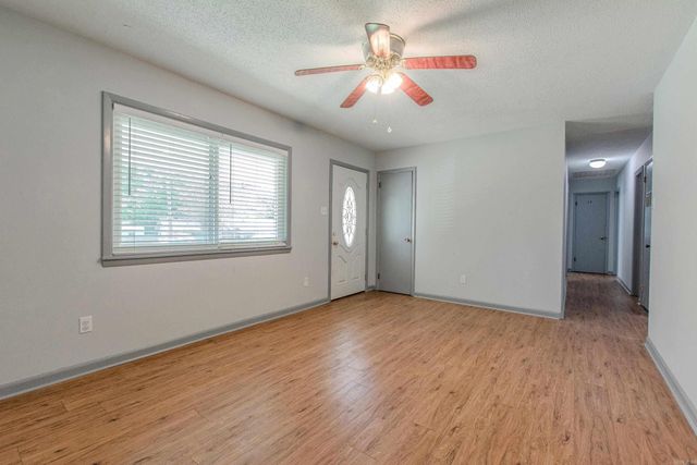 2616 Meadow Lane, Benton, AR 72015