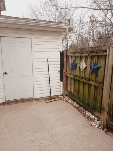 3068 George Buchanan Dr, La Vergne, TN 37086