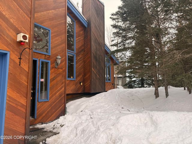 6770 Round Tree Drive, Anchorage, AK 99507