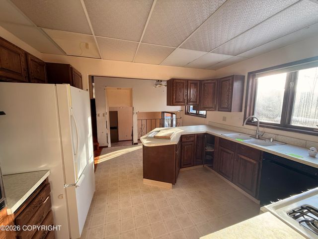 6770 Round Tree Drive, Anchorage, AK 99507