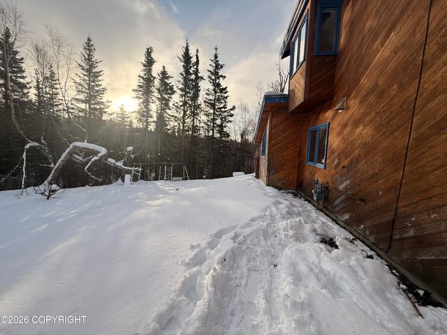 6770 Round Tree Drive, Anchorage, AK 99507