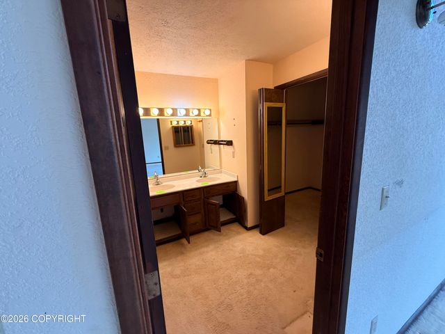 6770 Round Tree Drive, Anchorage, AK 99507