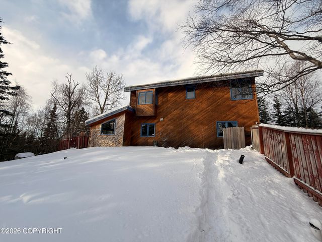 6770 Round Tree Drive, Anchorage, AK 99507