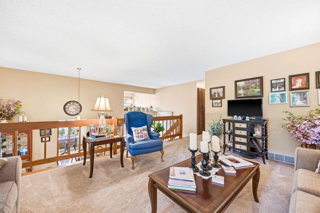 100 Shady Oak Circle, Delano, MN 55328