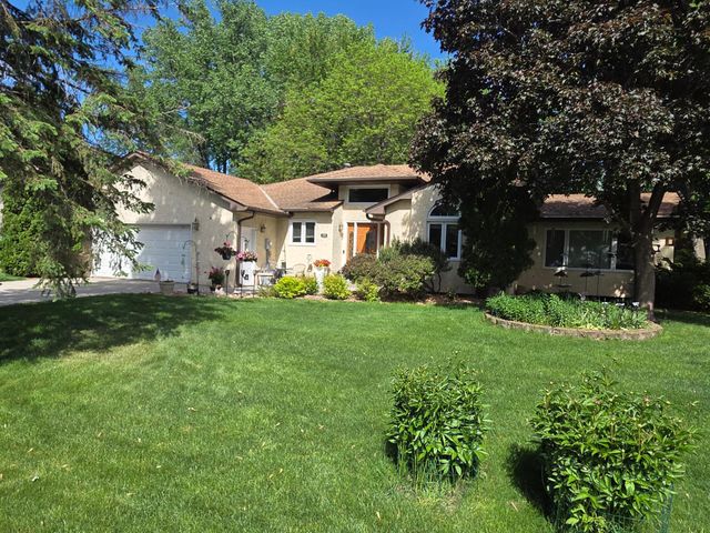 100 Shady Oak Circle, Delano, MN 55328