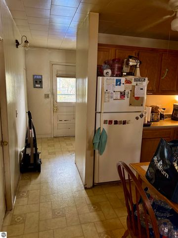 1021 Bruce Street, Mt Pleasant, MI 48858