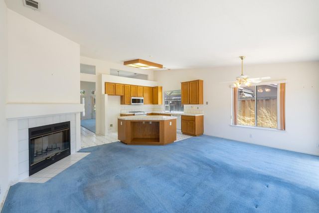 10088 River Falls Cir, Stockton, CA 95209