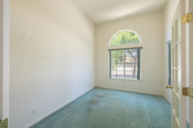 10088 River Falls Cir, Stockton, CA 95209