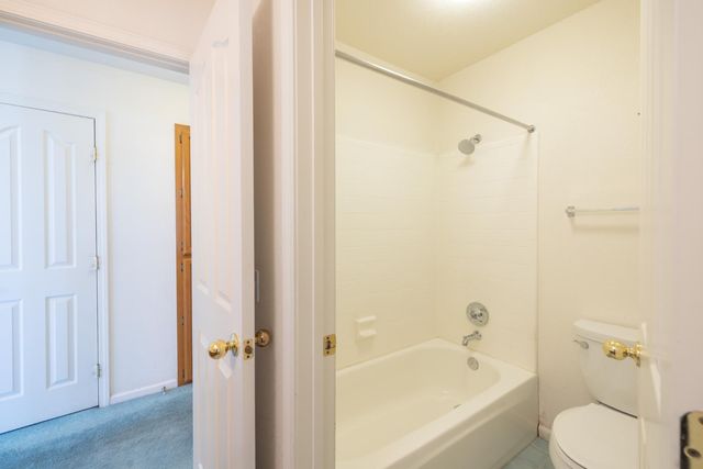 10088 River Falls Cir, Stockton, CA 95209