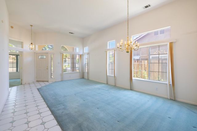 10088 River Falls Cir, Stockton, CA 95209