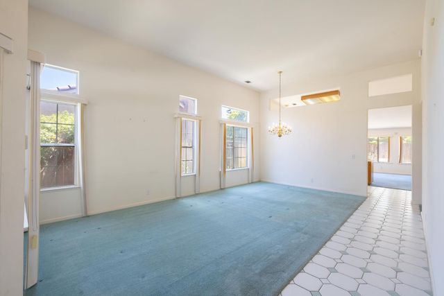 10088 River Falls Cir, Stockton, CA 95209