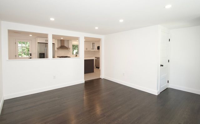 7 Barbara Rd, Kingston, MA 02364