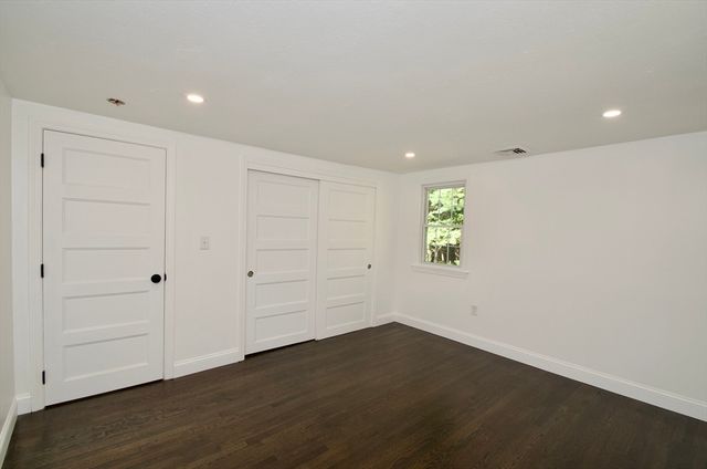 7 Barbara Rd, Kingston, MA 02364