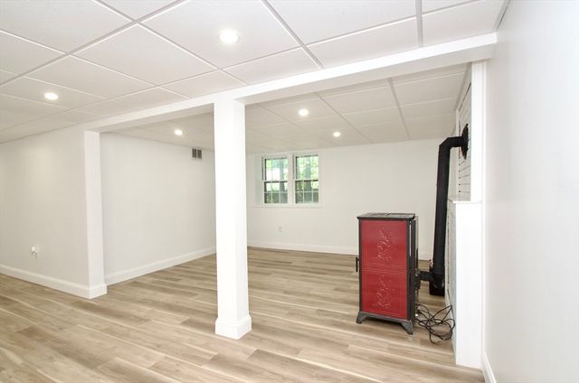 7 Barbara Rd, Kingston, MA 02364