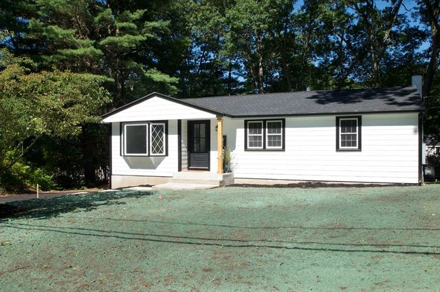 7 Barbara Rd, Kingston, MA 02364