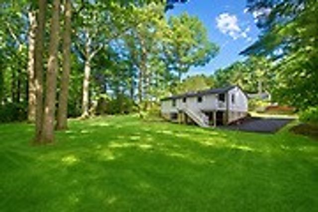 7 Barbara Rd, Kingston, MA 02364