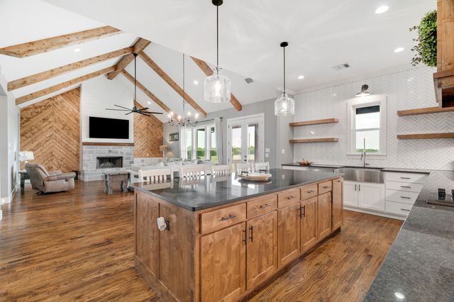 860 Dove Meadow Trail, Waxahachie, TX 75167
