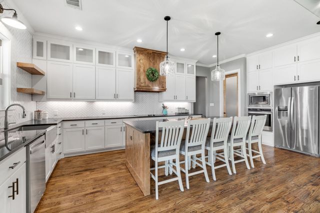 860 Dove Meadow Trail, Waxahachie, TX 75167