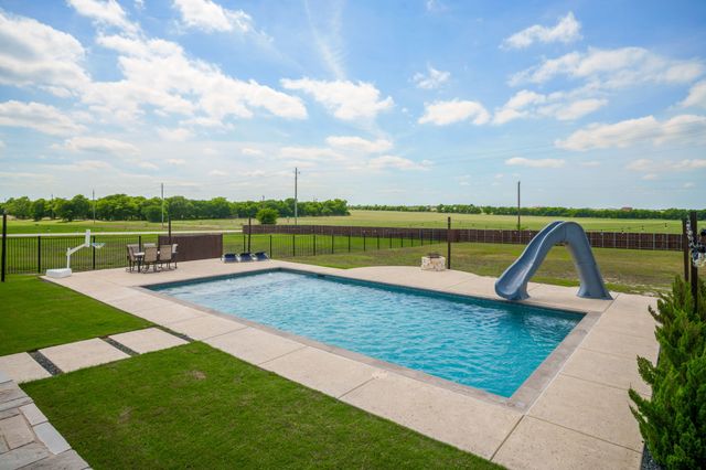 860 Dove Meadow Trail, Waxahachie, TX 75167