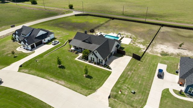 860 Dove Meadow Trail, Waxahachie, TX 75167