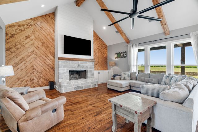 860 Dove Meadow Trail, Waxahachie, TX 75167
