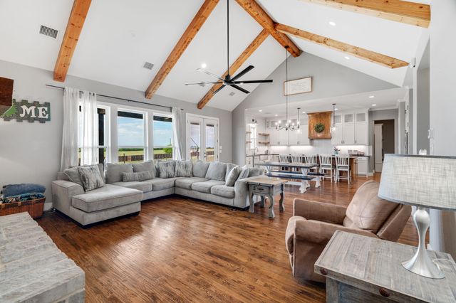 860 Dove Meadow Trail, Waxahachie, TX 75167
