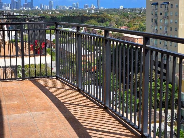 888 S Douglas Rd 1114, Coral Gables, FL 33134