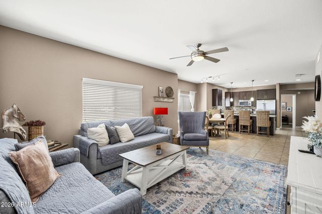 5450 E DEER VALLEY Drive 1193, Phoenix, AZ 85054