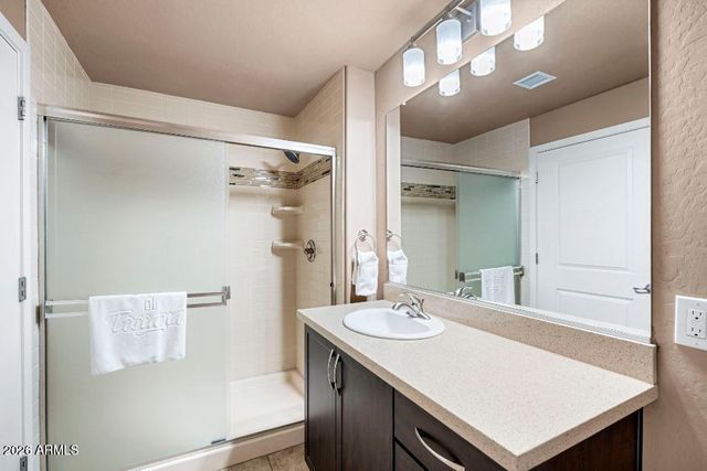 5450 E DEER VALLEY Drive 1193, Phoenix, AZ 85054