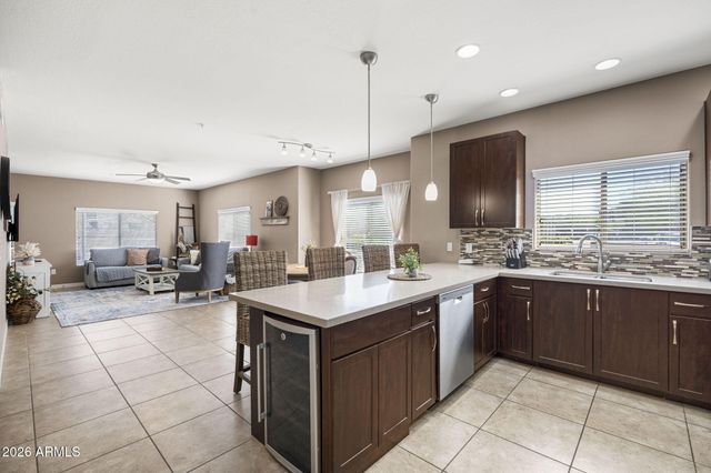 5450 E DEER VALLEY Drive 1193, Phoenix, AZ 85054