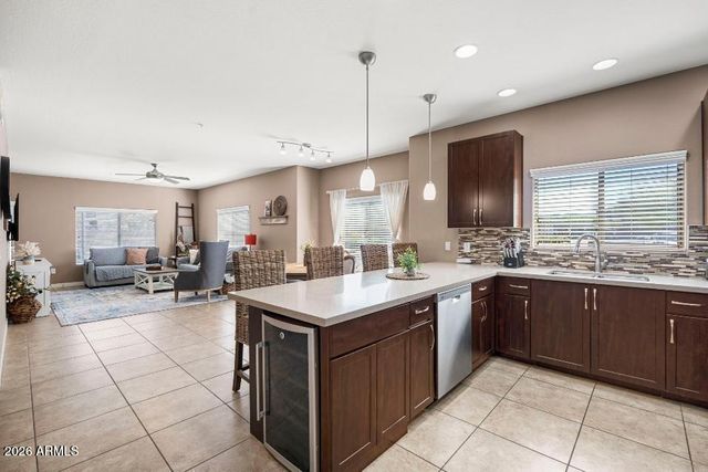 5450 E DEER VALLEY Drive 1193, Phoenix, AZ 85054