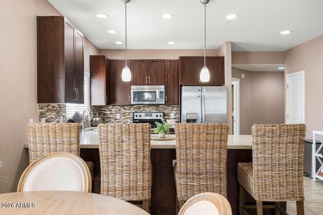 5450 E DEER VALLEY Drive 1193, Phoenix, AZ 85054