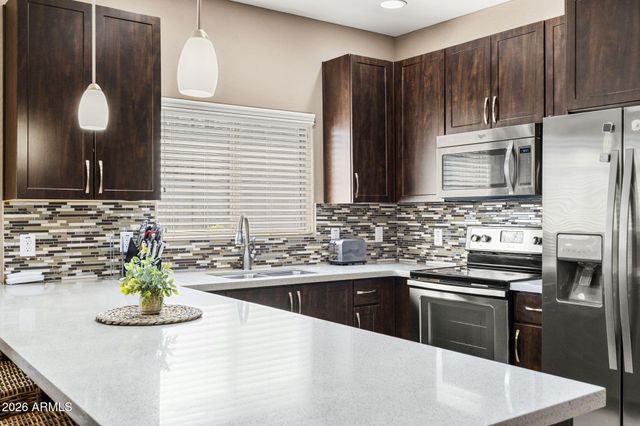 5450 E DEER VALLEY Drive 1193, Phoenix, AZ 85054