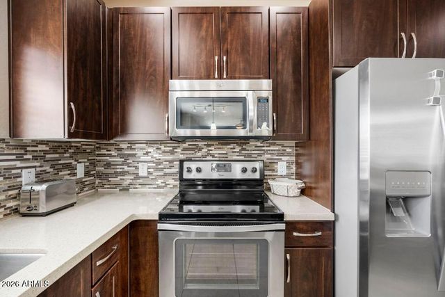 5450 E DEER VALLEY Drive 1193, Phoenix, AZ 85054