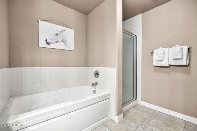 5450 E DEER VALLEY Drive 1193, Phoenix, AZ 85054