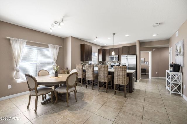 5450 E DEER VALLEY Drive 1193, Phoenix, AZ 85054