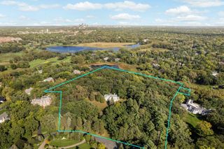 8X Merilane, Edina, MN 55436