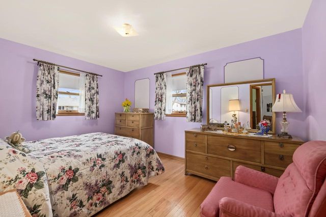 3386 S 78th STREET, Milwaukee, WI 53219