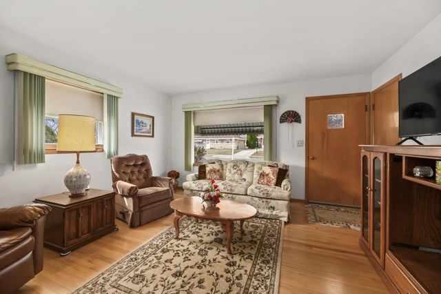 3386 S 78th STREET, Milwaukee, WI 53219